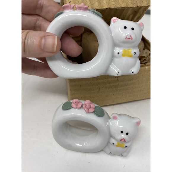 24 White Porcelain Teddy Bear Pink Roses Napkin Rings NEW in Box Set - Picture 8 of 15